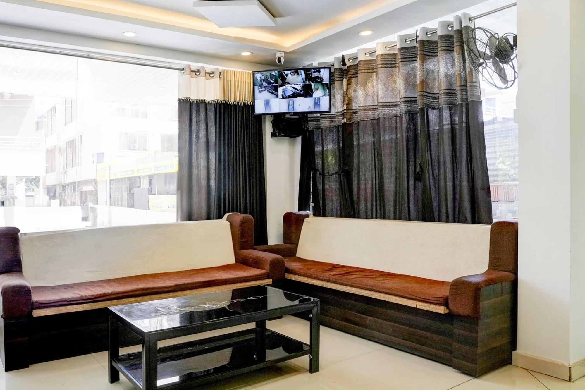 Super Hotel O Chhatrapati Nagar Shirdi Exteriör bild